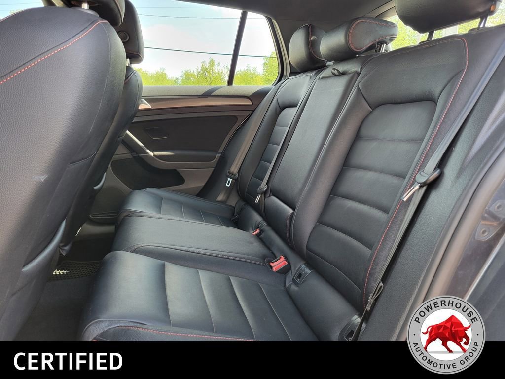 Used 2018 Volkswagen GTI SE FWD image 16