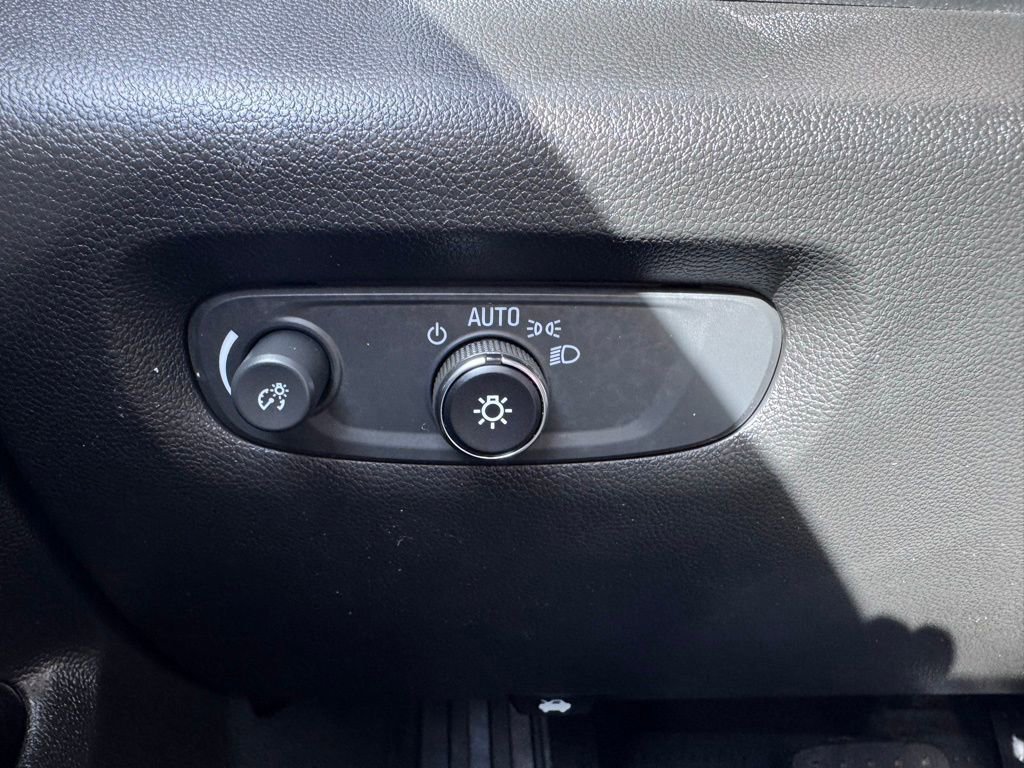 Used 2023 Chevrolet Traverse LS w/ Safety Package image 34