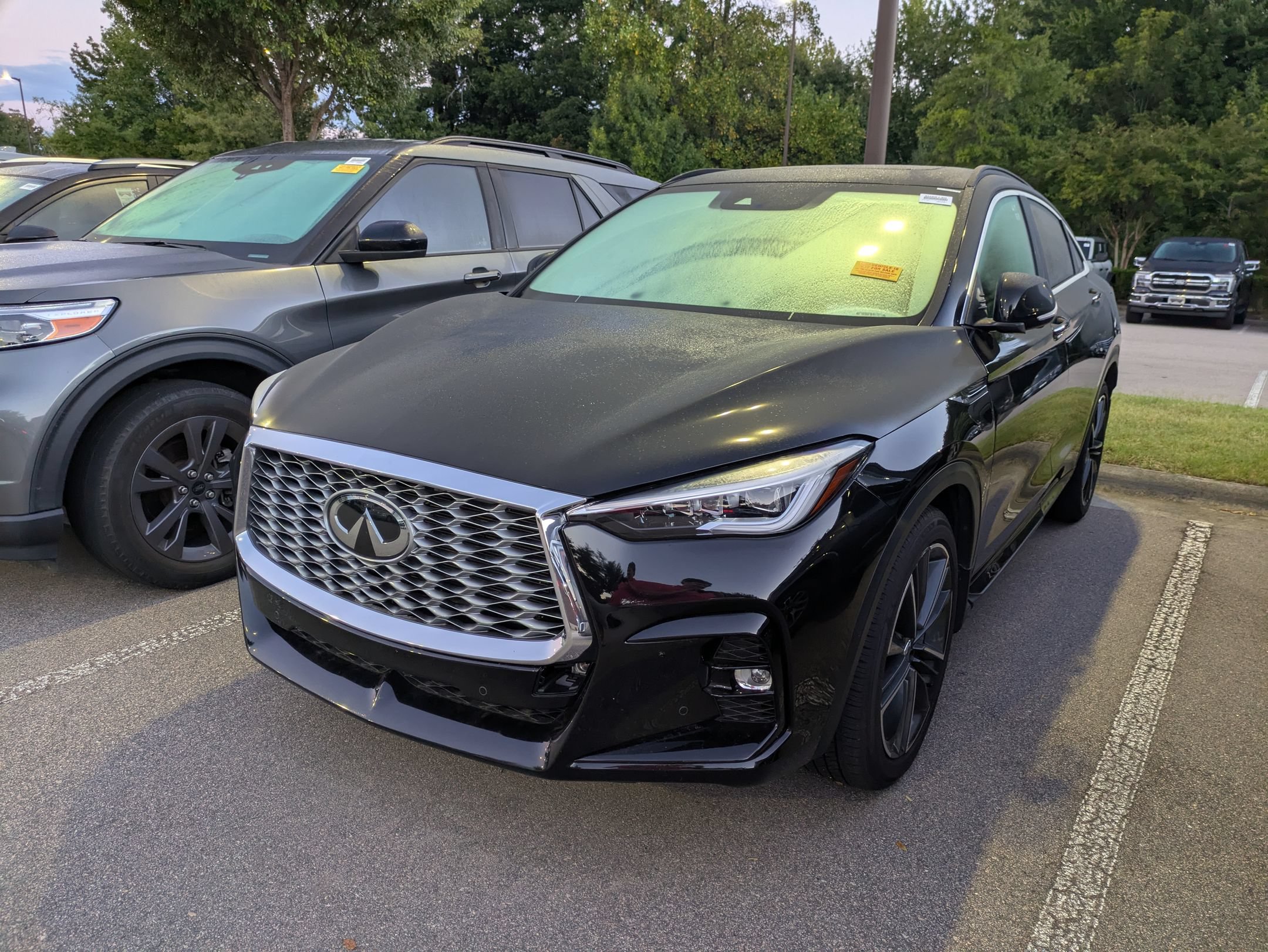 Used 2025 INFINITI QX55 Essential AWD/4WD image 3