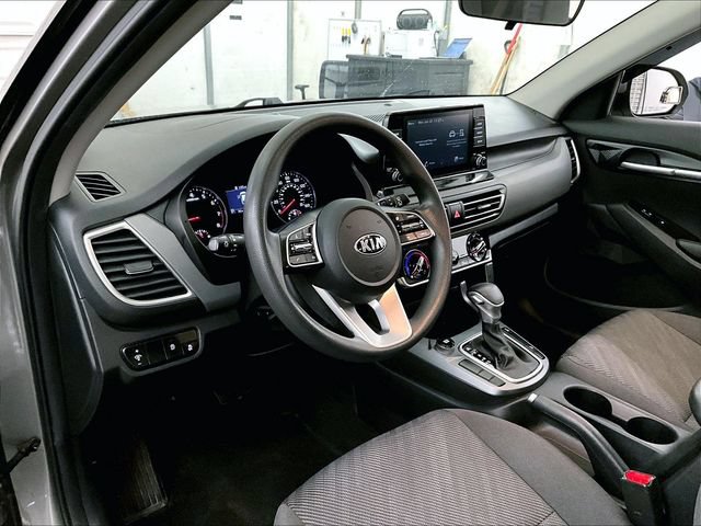 Used 2021 Kia Seltos LX AWD/4WD image 12
