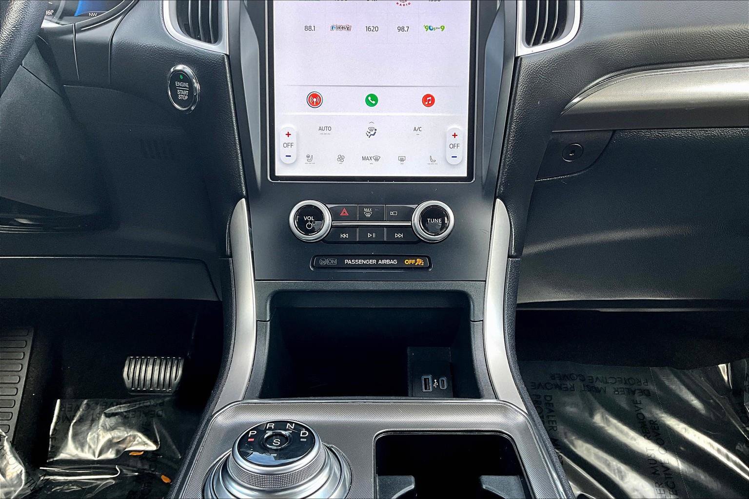 Certified 2022 Ford Edge SEL w/ Convenience Package image 13