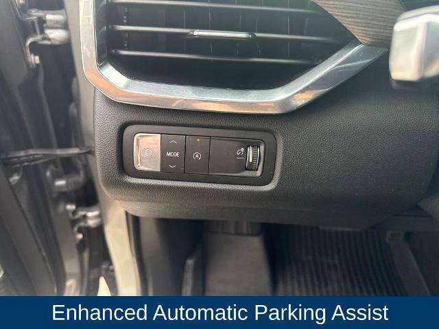 Used 2025 GMC Acadia Denali w/ Super Cruise Package FWD image 13