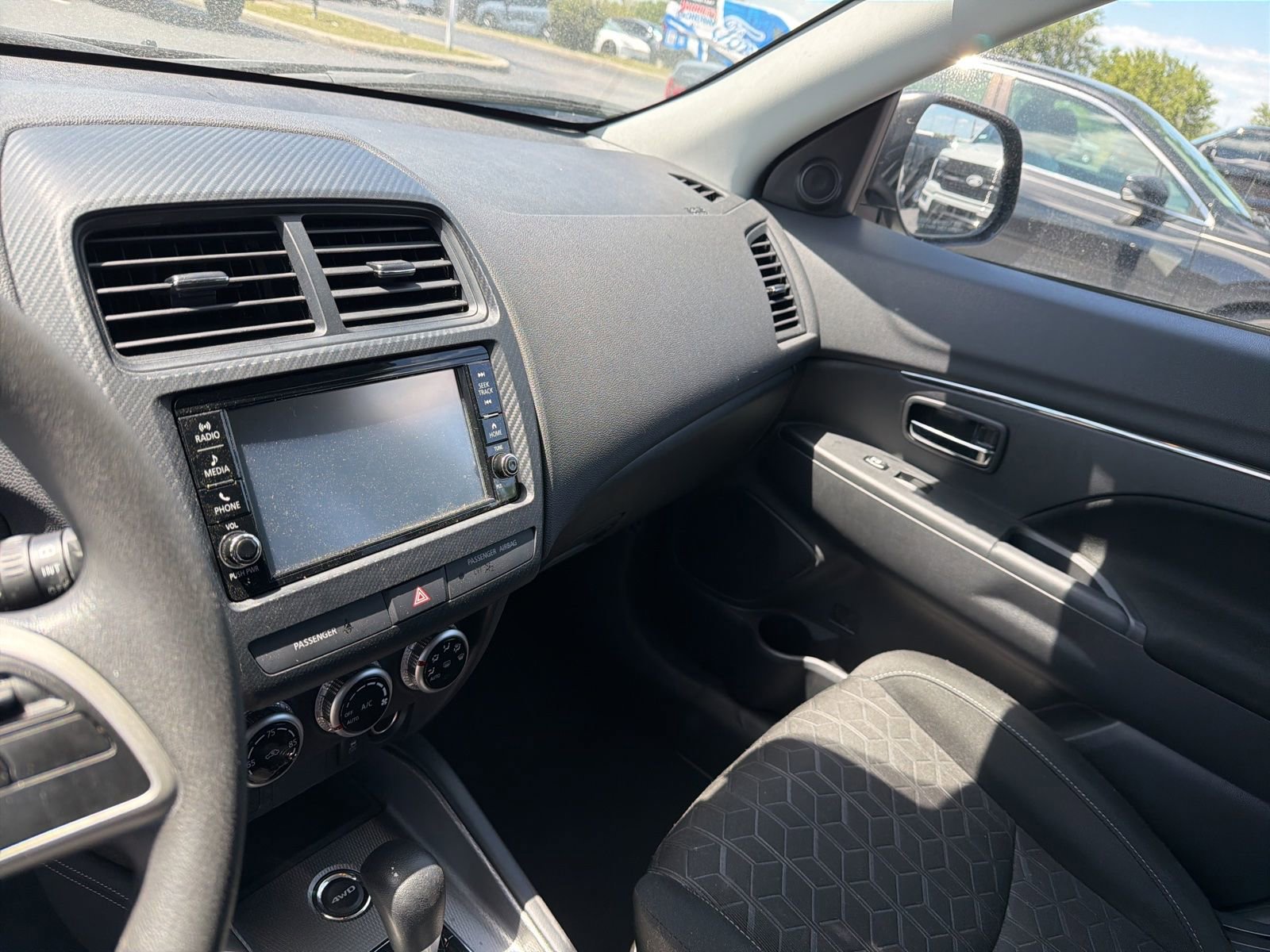 Used 2025 Mitsubishi Outlander Sport ES AWD/4WD image 17