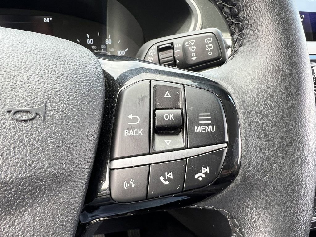 Certified 2022 Ford Escape SE w/ SE Sport Appearance Package AWD/4WD image 17