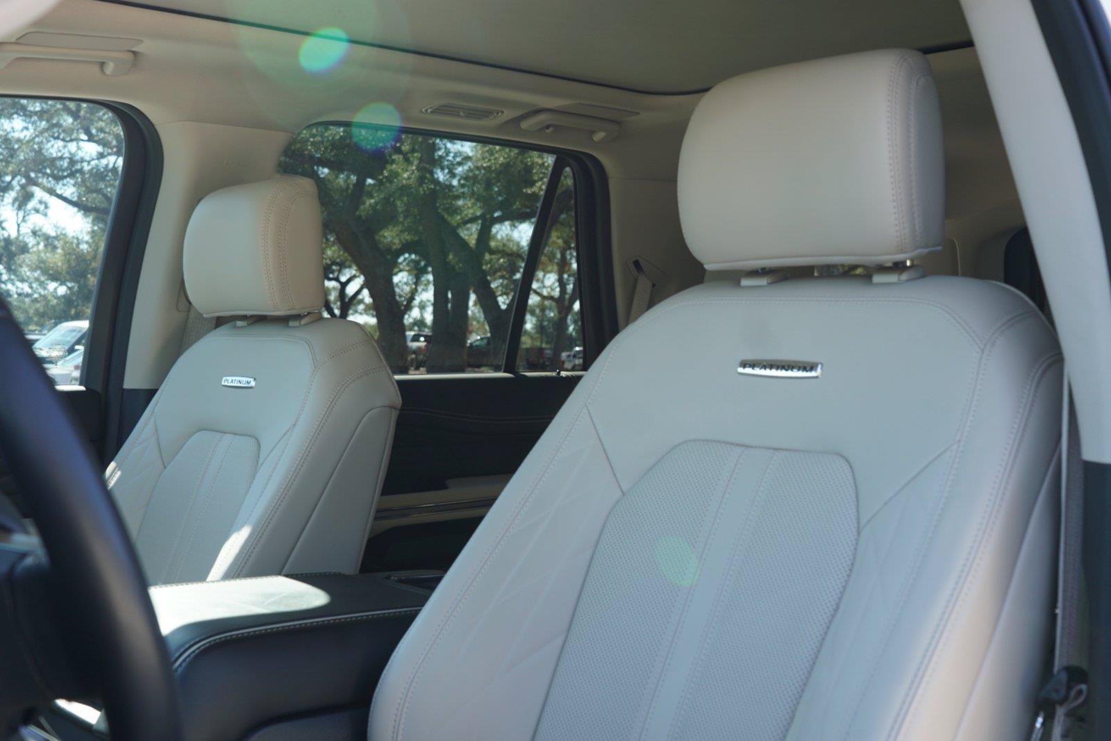 Certified 2024 Ford Expedition Platinum RWD image 10