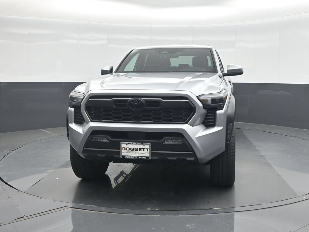 Used 2024 Toyota Tacoma TRD Off-Road AWD/4WD image 5