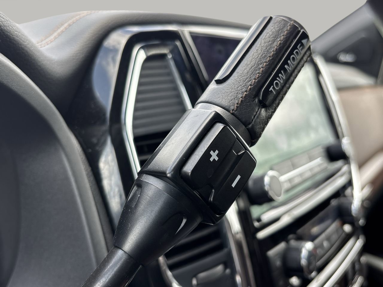 Used 2023 Nissan Titan Platinum Reserve w/ Off Road Protection Package image 31