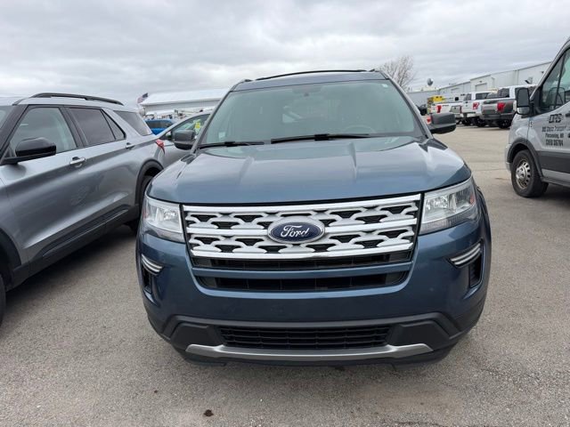 Certified 2019 Ford Explorer XLT w/ Class III Trailer Tow Package AWD/4WD image 2