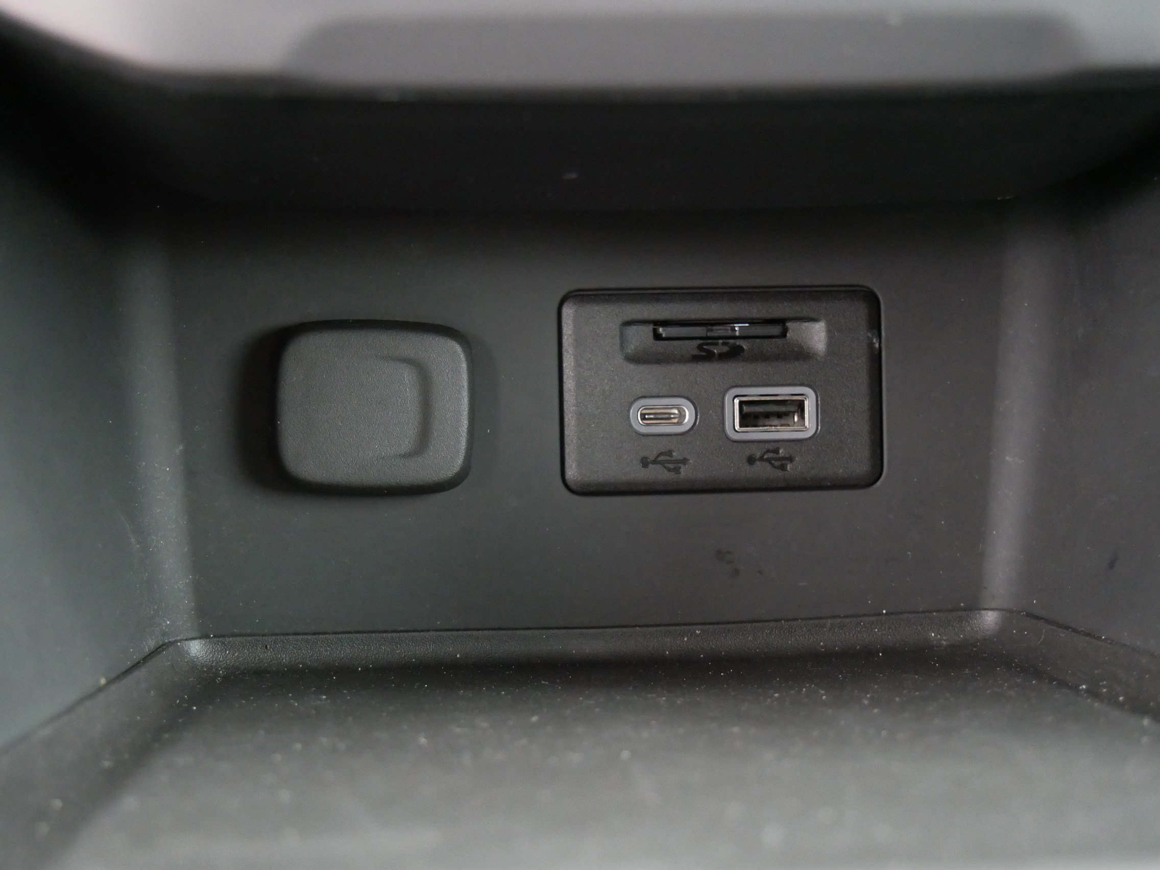 Used 2022 GMC Acadia AT4 w/ Trailering Package image 33