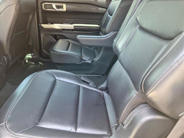 Certified 2023 Ford Explorer XLT w/ Equipment Group 202A RWD image 17