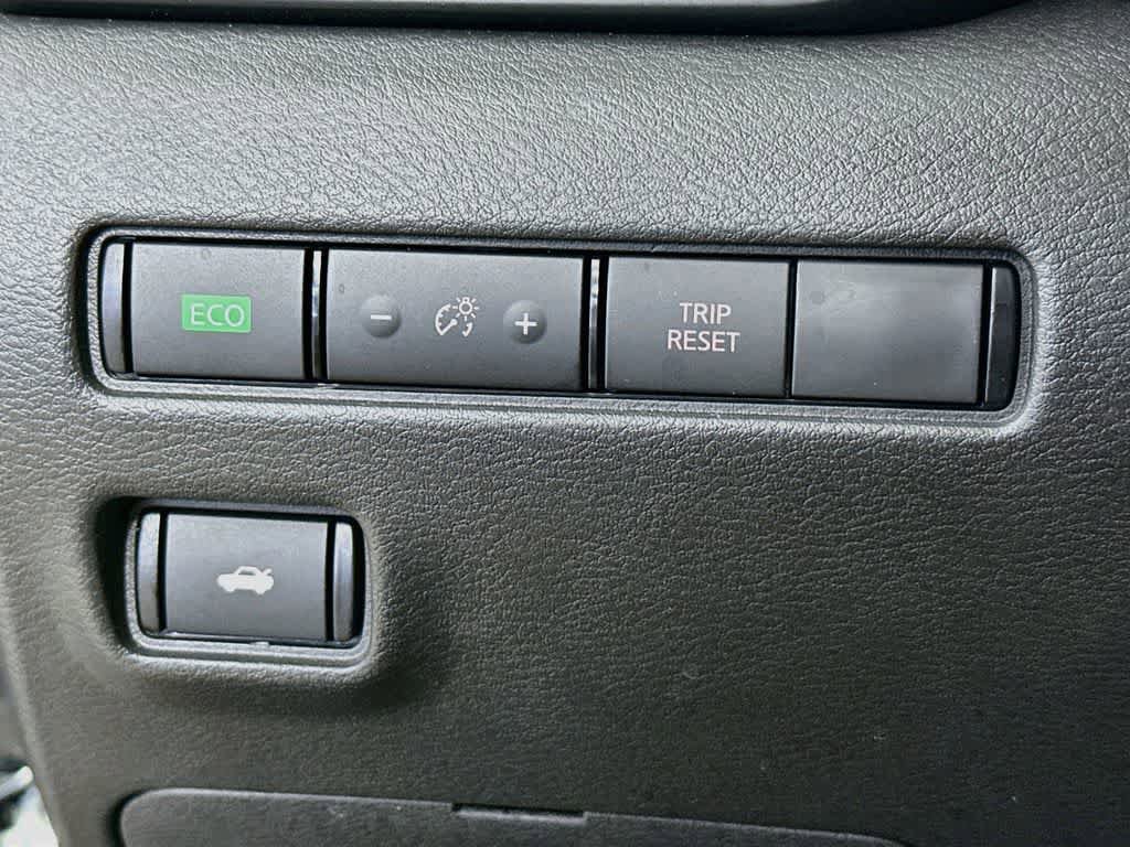 Used 2025 Nissan Sentra S FWD image 26
