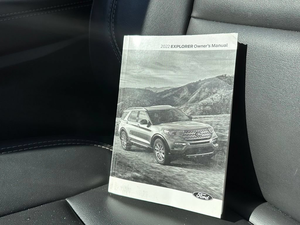 Certified 2022 Ford Explorer XLT w/ Equipment Group 202A AWD/4WD image 48