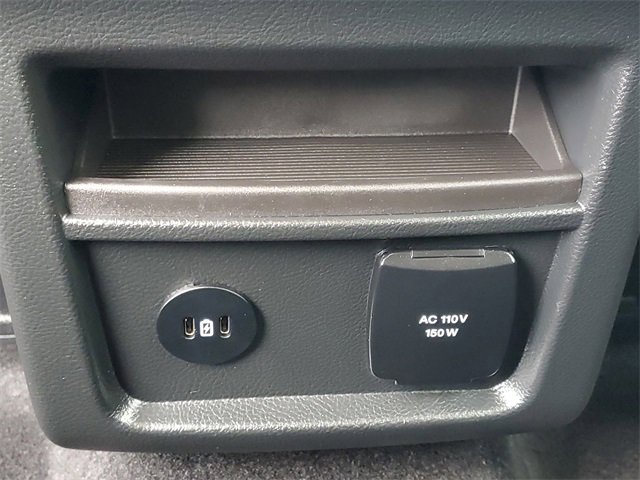 Certified 2024 Ford Edge SEL w/ Convenience Package image 32