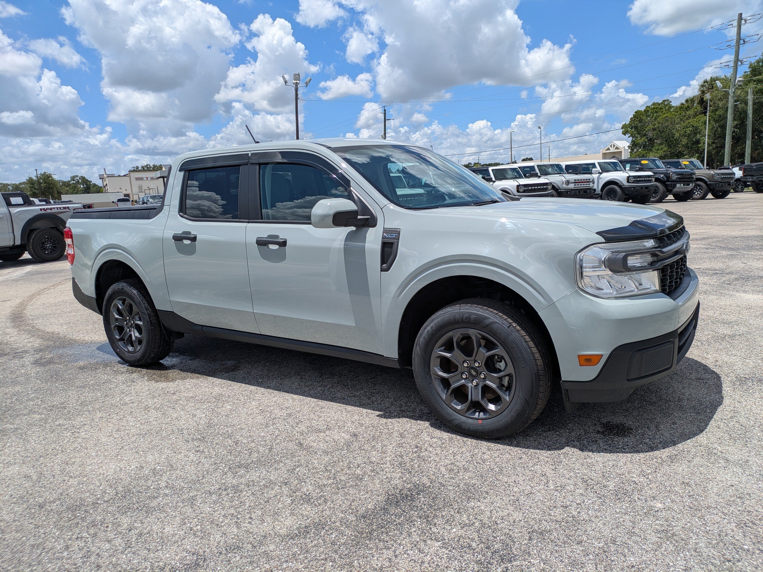Certified 2023 Ford Maverick XLT w/ XLT Luxury Package FWD image 2