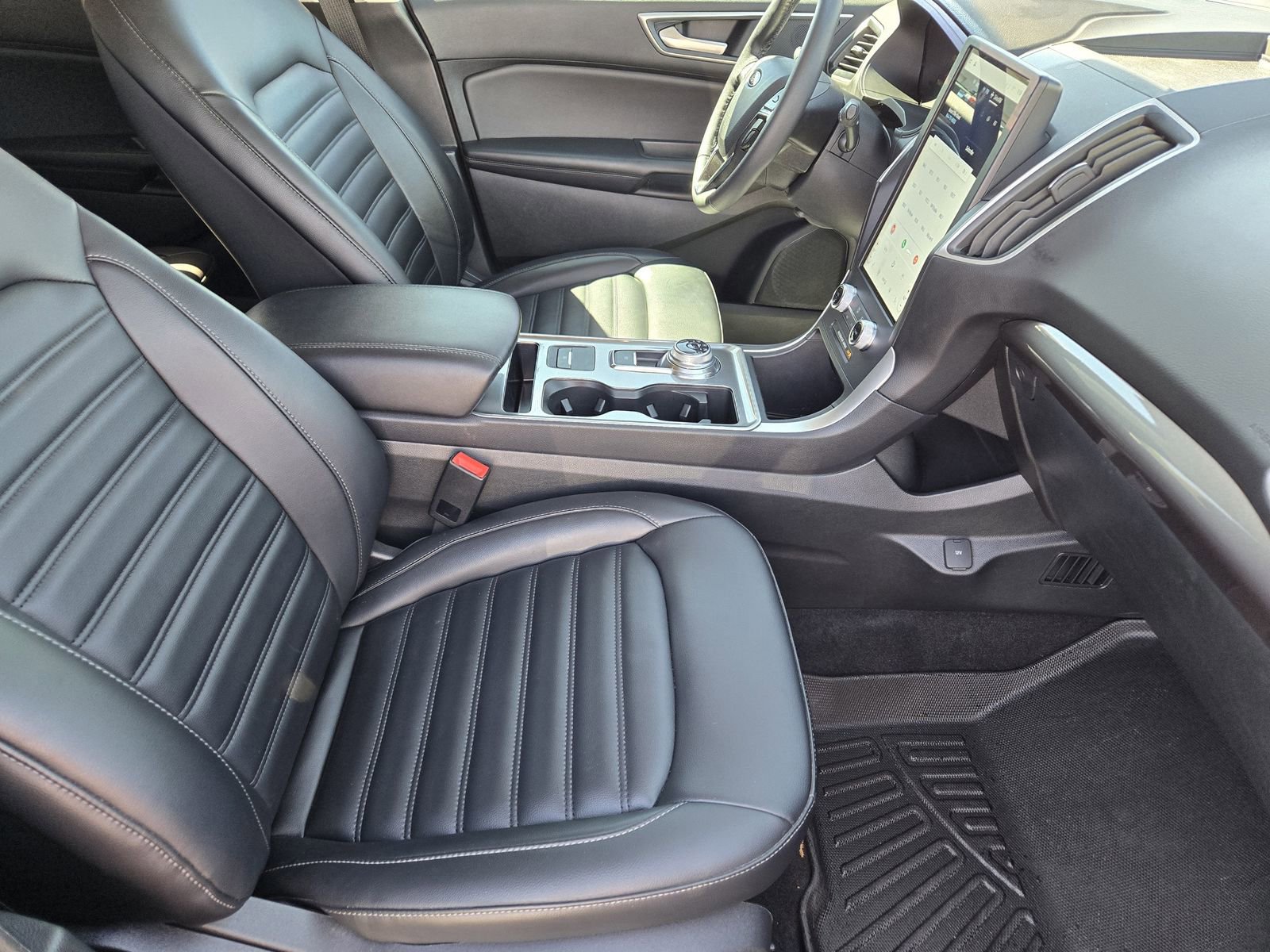 Certified 2024 Ford Edge SEL w/ Convenience Package image 13