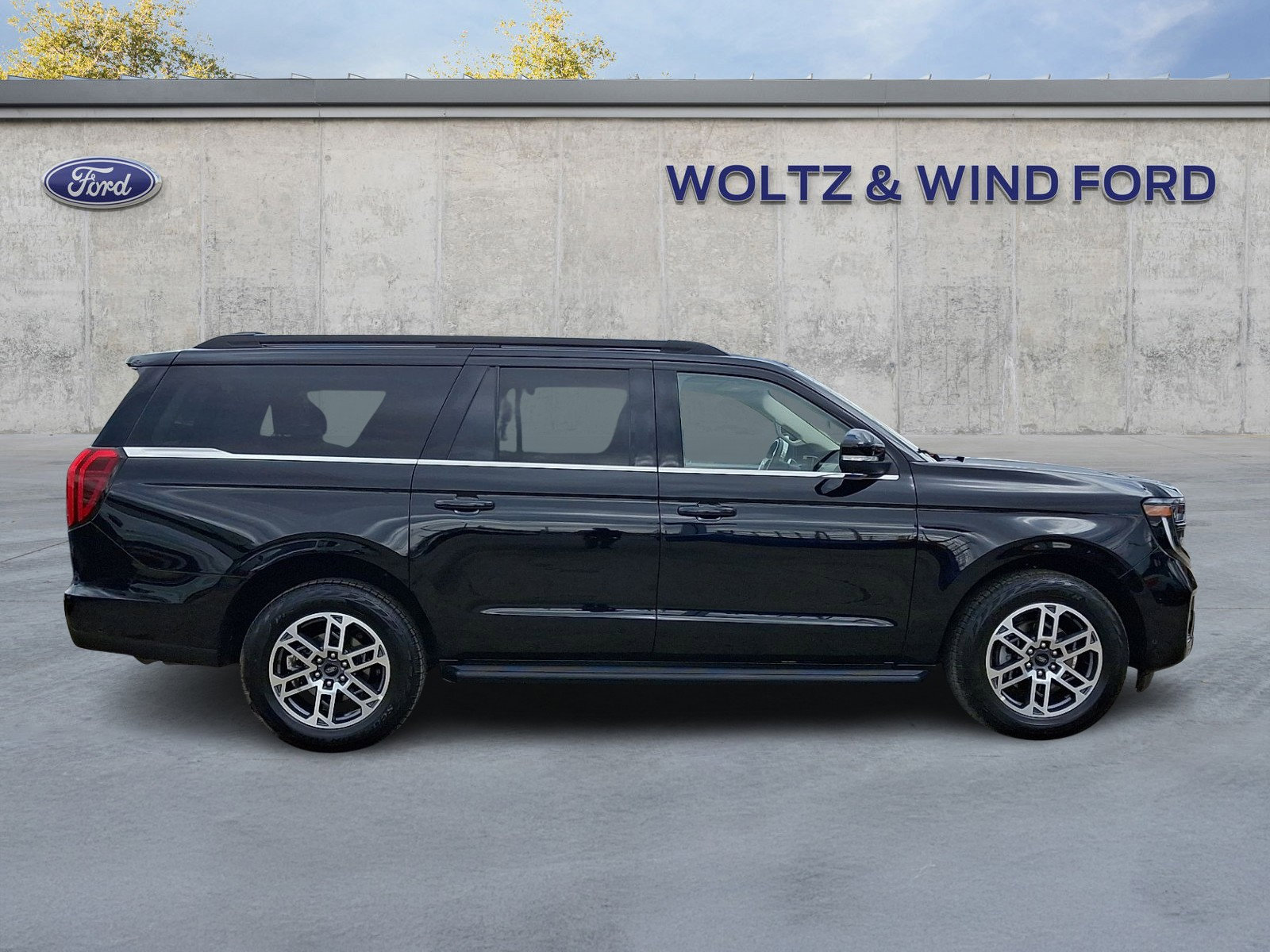 Certified 2025 Ford Expedition Max Active AWD/4WD image 7