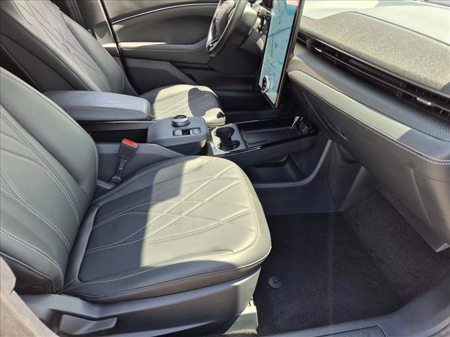 Certified 2024 Ford Mustang Mach-E Select AWD/4WD image 19