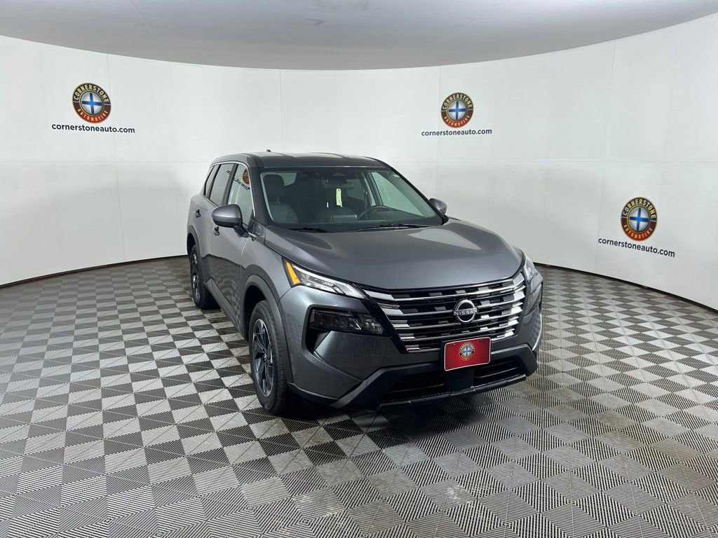 Used 2025 Nissan Rogue SV AWD/4WD image 18