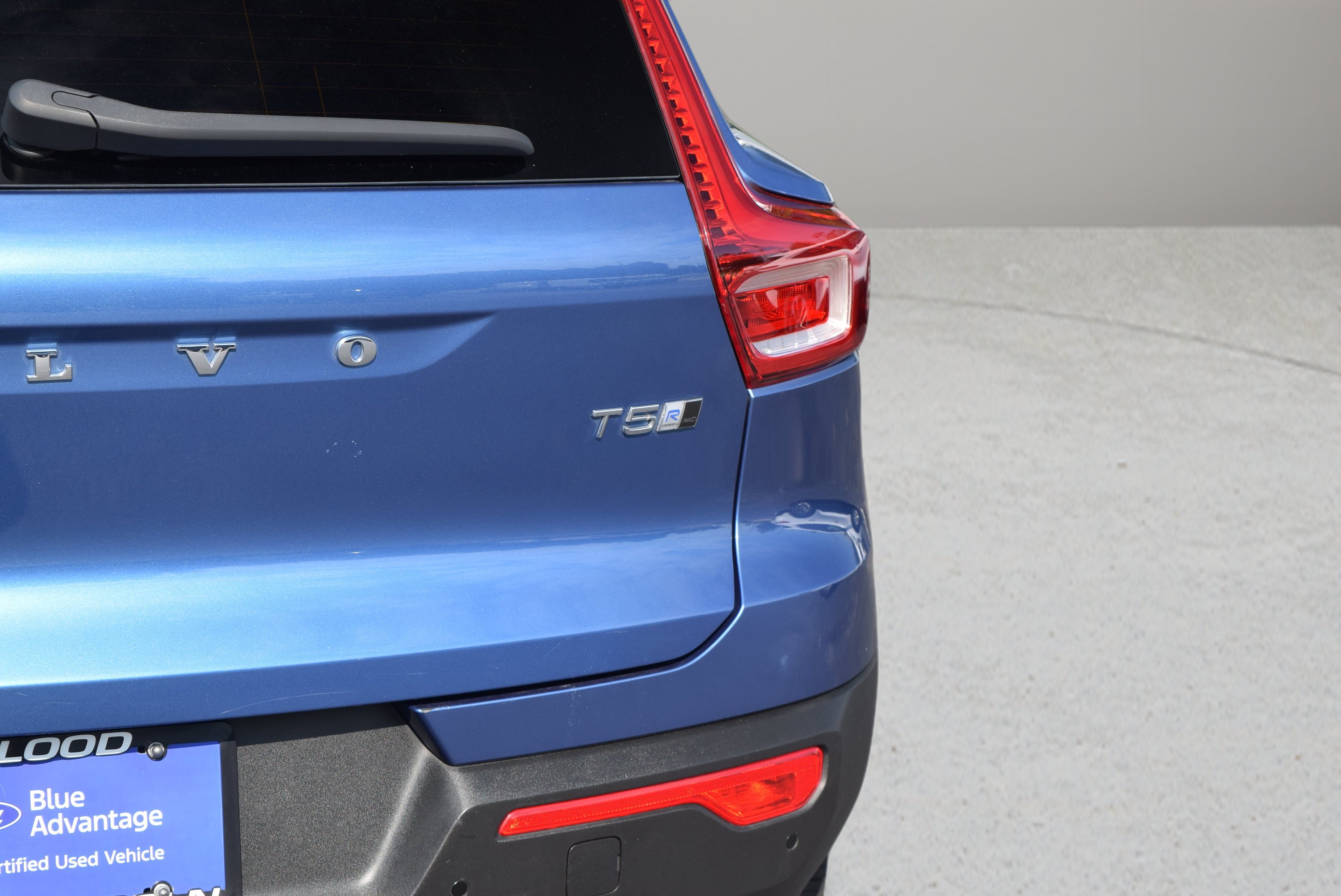 Used 2019 Volvo XC40 T5 R-Design AWD/4WD image 6