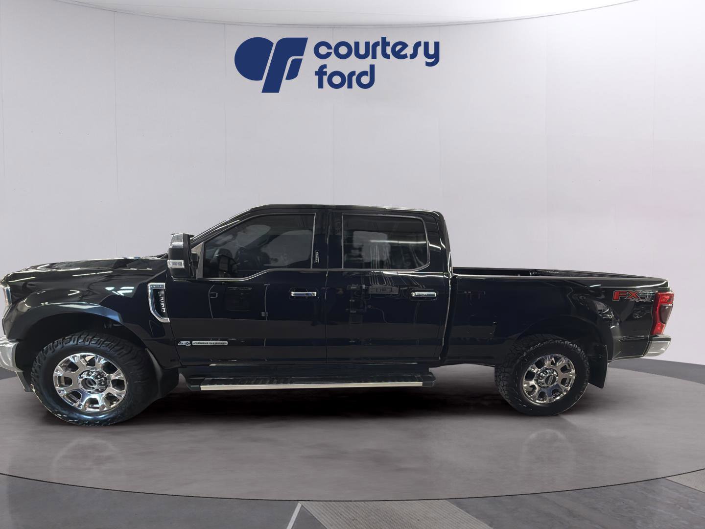 Certified 2022 Ford F250 Lariat w/ Lariat Ultimate Package image 2