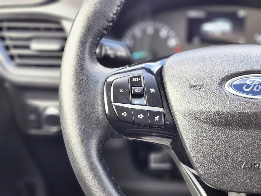 Certified 2022 Ford Escape SE w/ SE Sport Appearance Package image 27