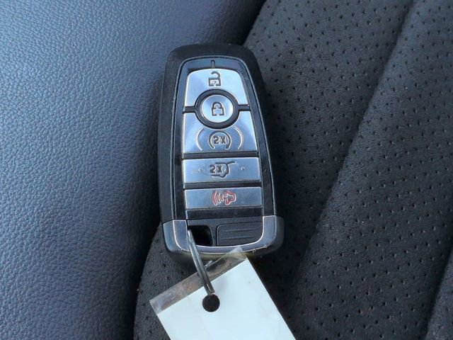 Certified 2022 Ford Edge ST-Line image 28