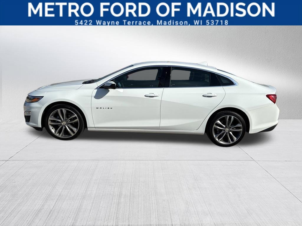 Used 2025 Chevrolet Malibu LT FWD image 2