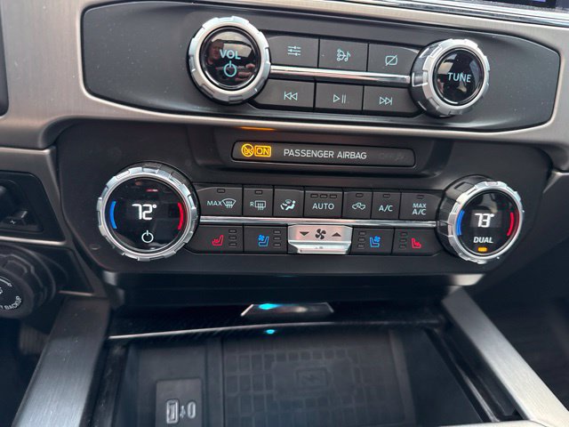 Certified 2022 Ford F350 Platinum w/ Tremor Off-Road Package AWD/4WD image 29