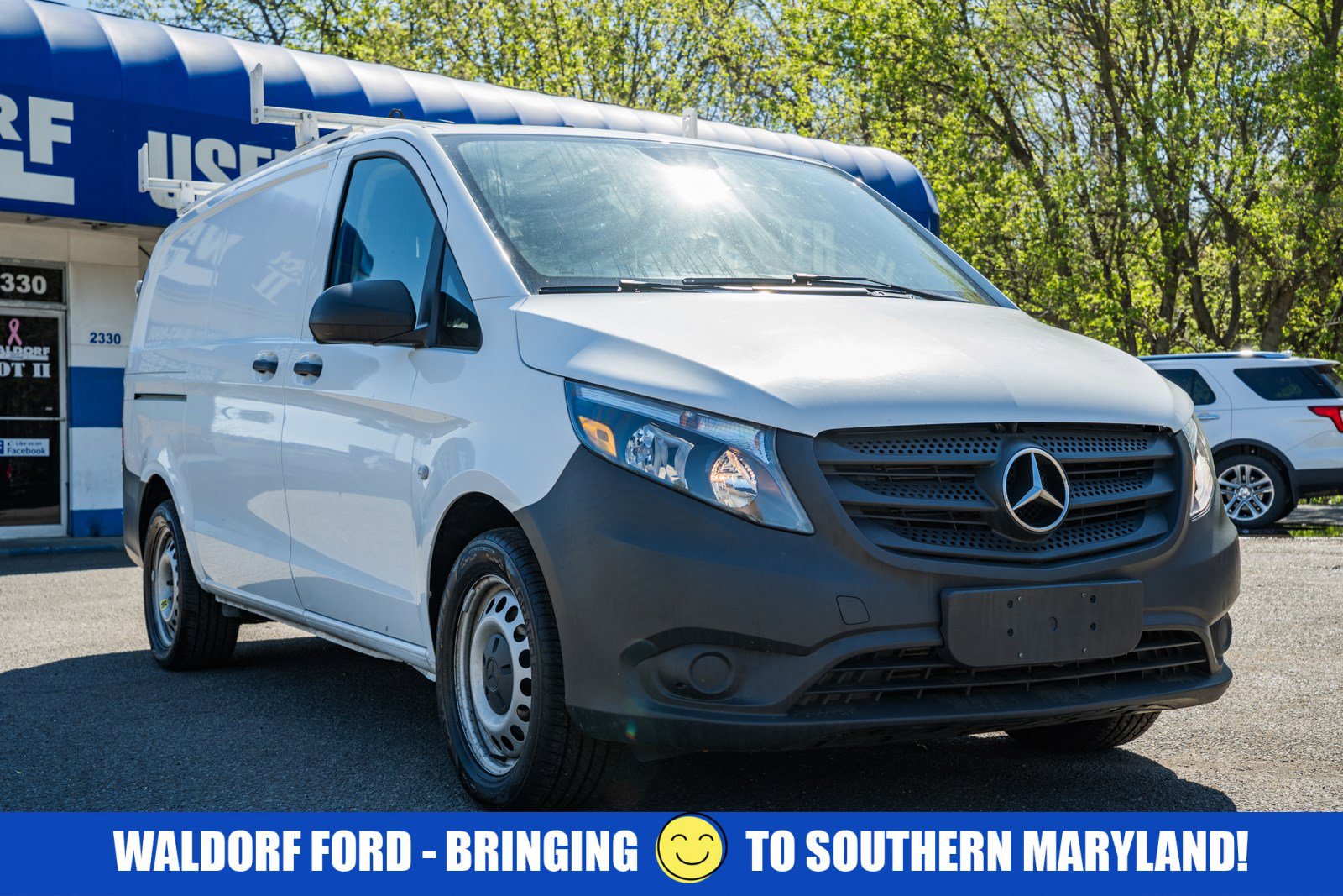 Used 2022 Mercedes-Benz Metris image 1