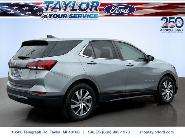 Used 2024 Chevrolet Equinox LT w/ LPO, Floor Liner Package FWD image 3