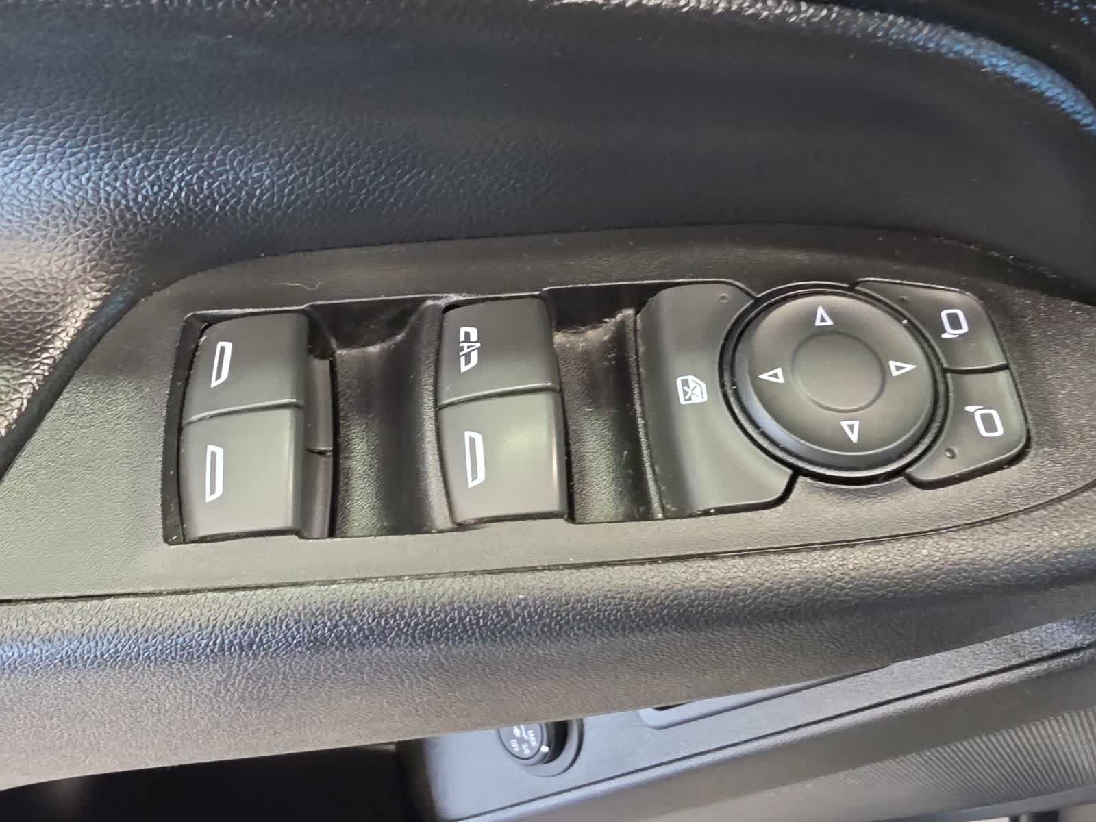 Used 2020 Chevrolet Equinox Premier AWD/4WD image 18