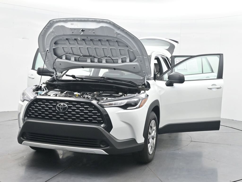 Used 2025 Toyota Corolla Cross L FWD image 43