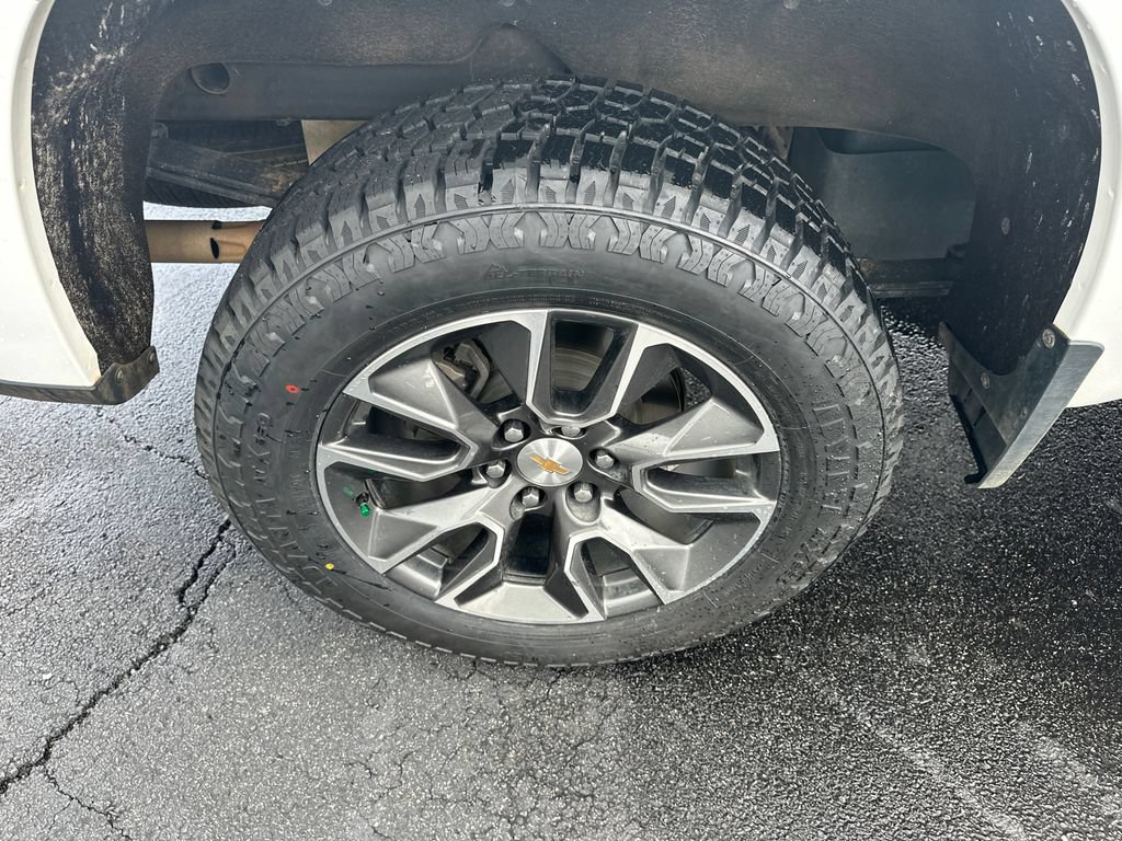 Used 2024 Chevrolet Silverado 1500 RST AWD/4WD image 17
