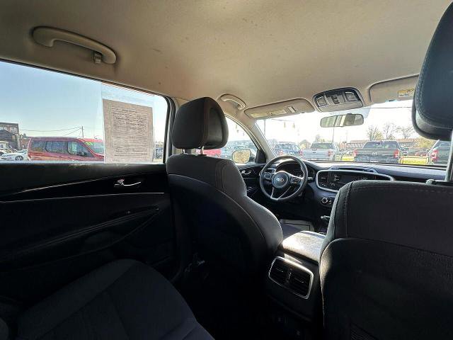 Used 2016 Kia Sorento LX image 26