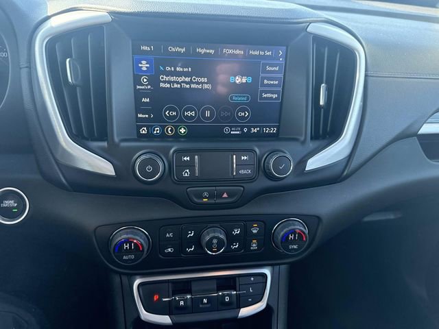 Used 2024 GMC Terrain SLT image 23