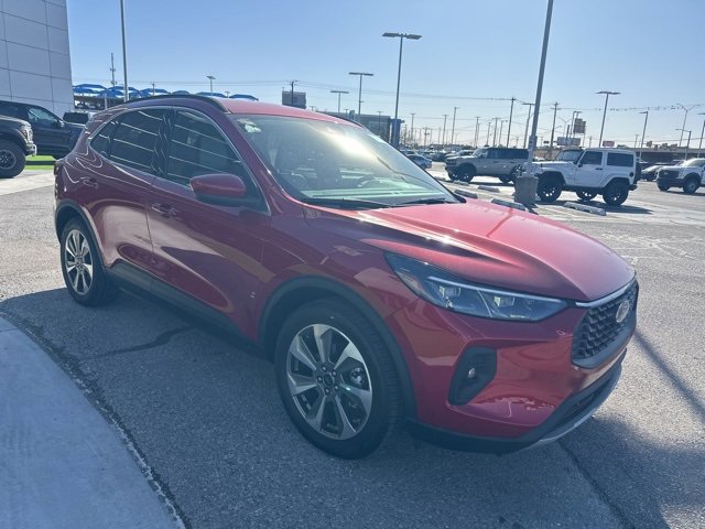 Certified 2025 Ford Escape Platinum image 3