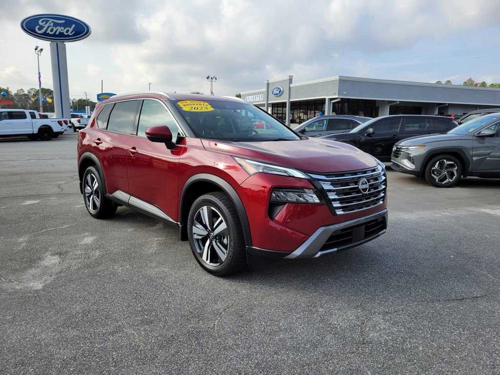 Used 2025 Nissan Rogue SL w/ SL Premium Package image 7