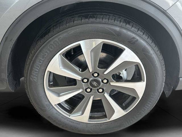 Certified 2024 Ford Escape Platinum AWD/4WD image 35