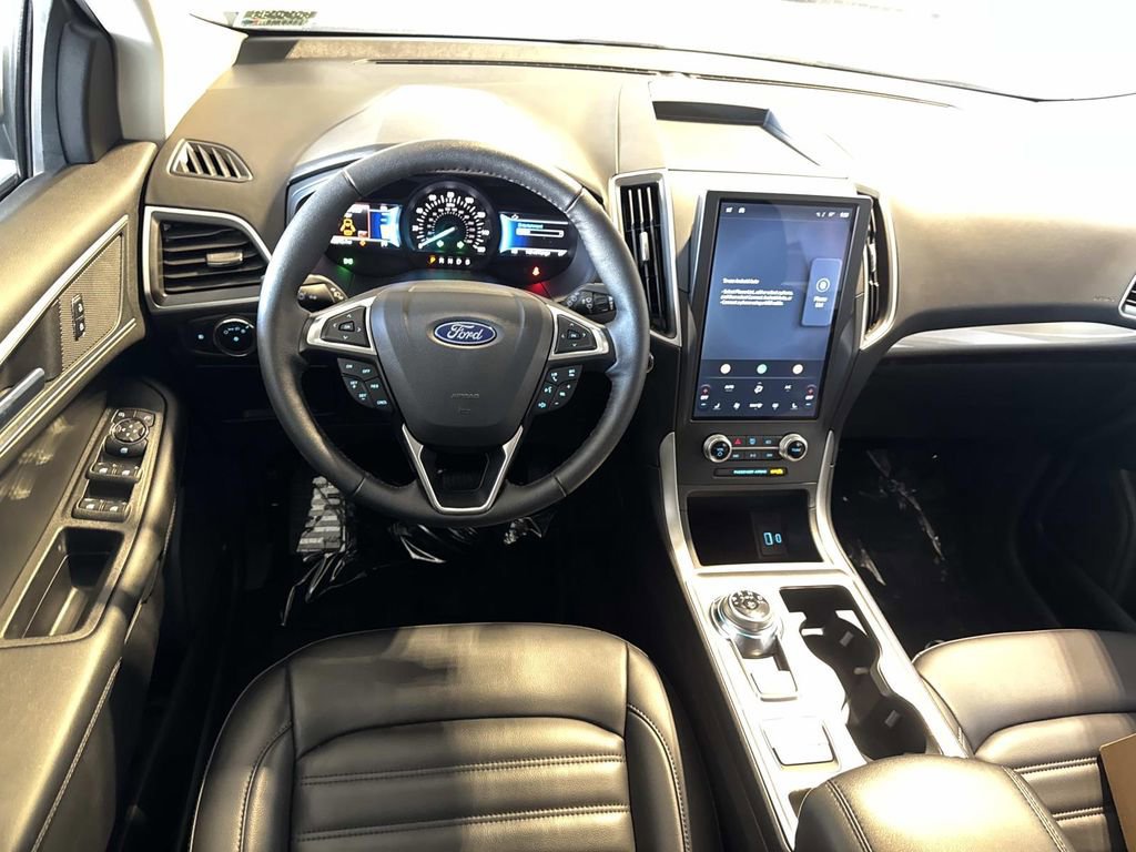 Certified 2024 Ford Edge SEL w/ Convenience Package image 10