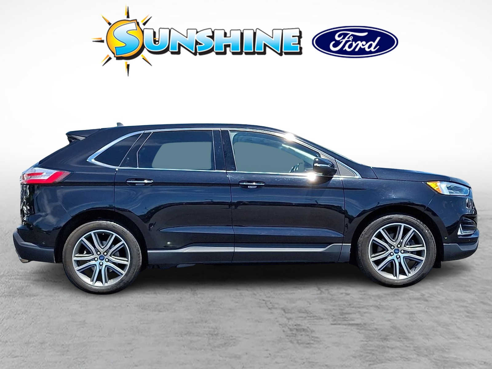 Certified 2020 Ford Edge Titanium w/ Equipment Group 301A AWD/4WD image 7