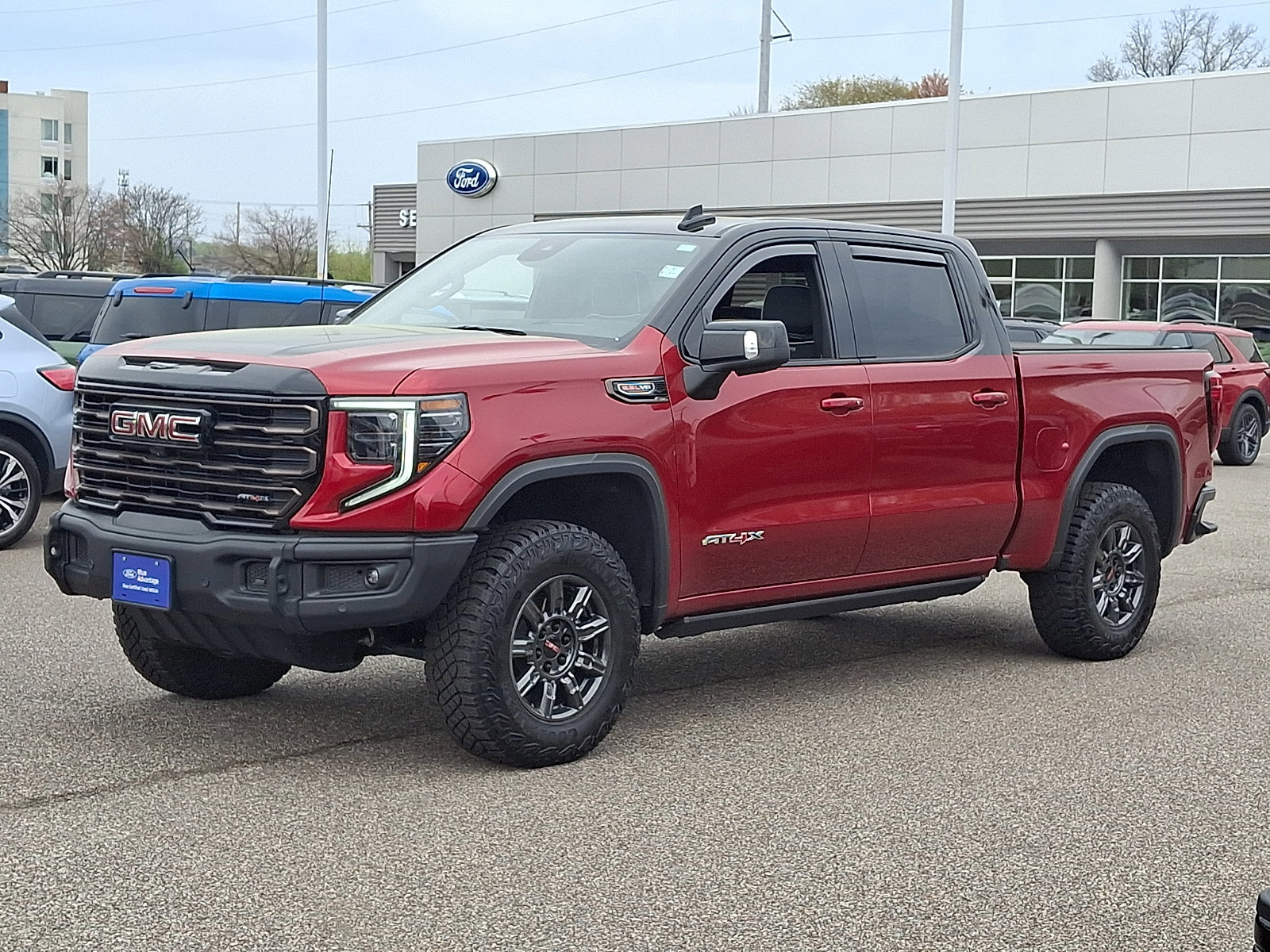 Used 2024 GMC Sierra 1500 AT4X image 2