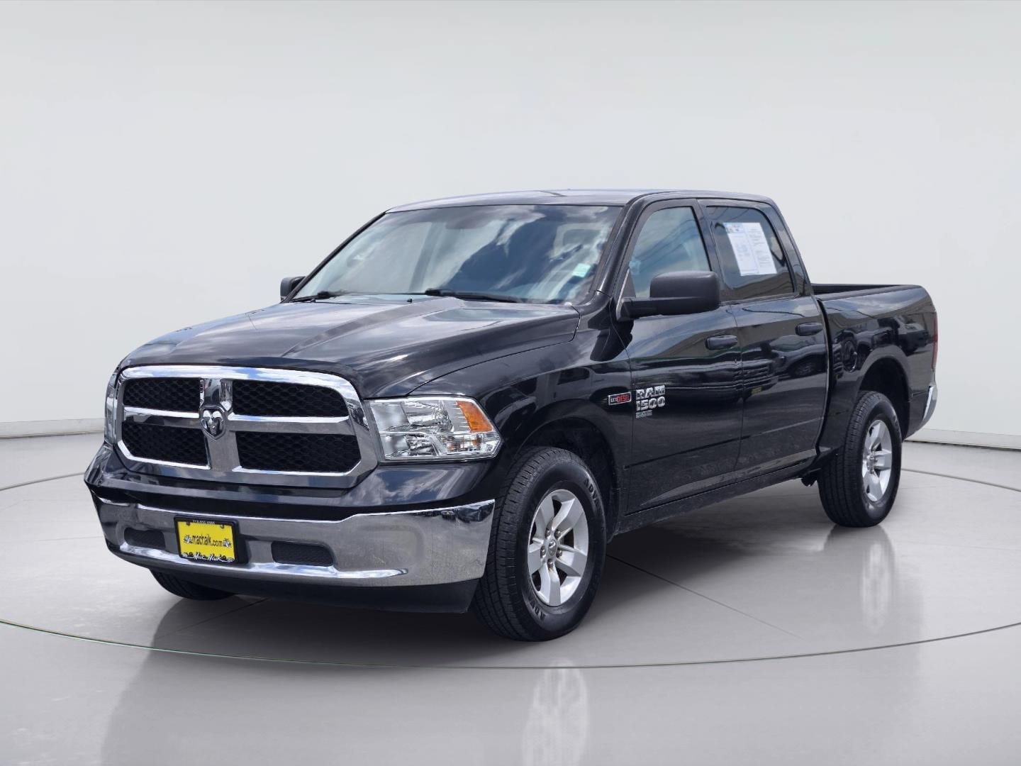 Used 2019 RAM 1500 Tradesman w/ Chrome Appearance Group RWD image 1