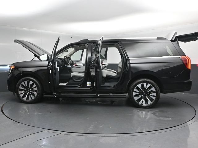 Certified 2025 Ford Expedition Max Platinum w/ Driver's Package AWD/4WD image 59