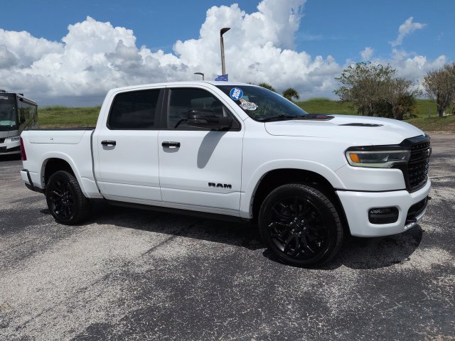 Used 2025 RAM 1500 Limited AWD/4WD image 2