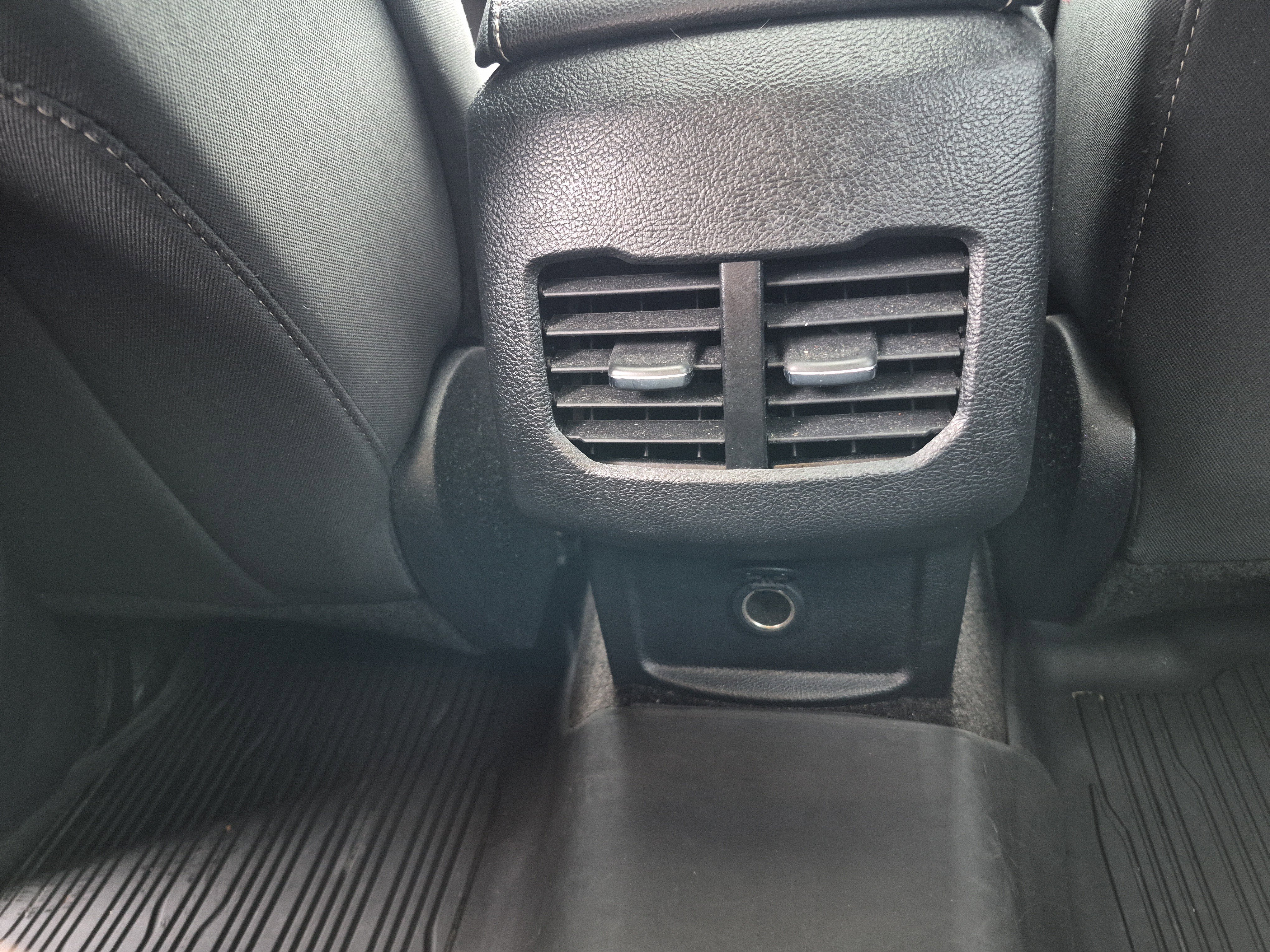 Certified 2020 Ford Fusion SE image 17