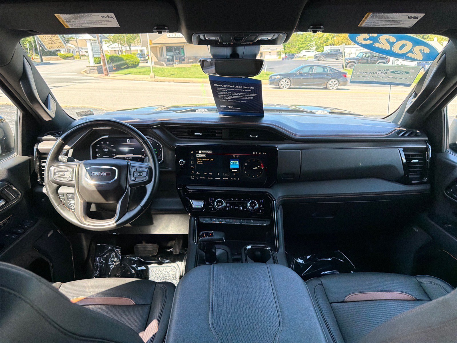 Used 2023 GMC Sierra 1500 AT4 w/ Technology Package AWD/4WD image 33