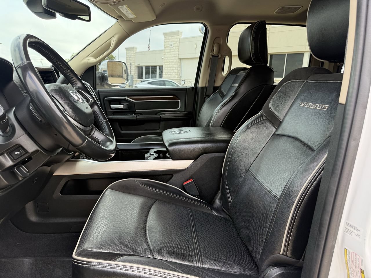 Used 2022 RAM 2500 Laramie AWD/4WD image 24