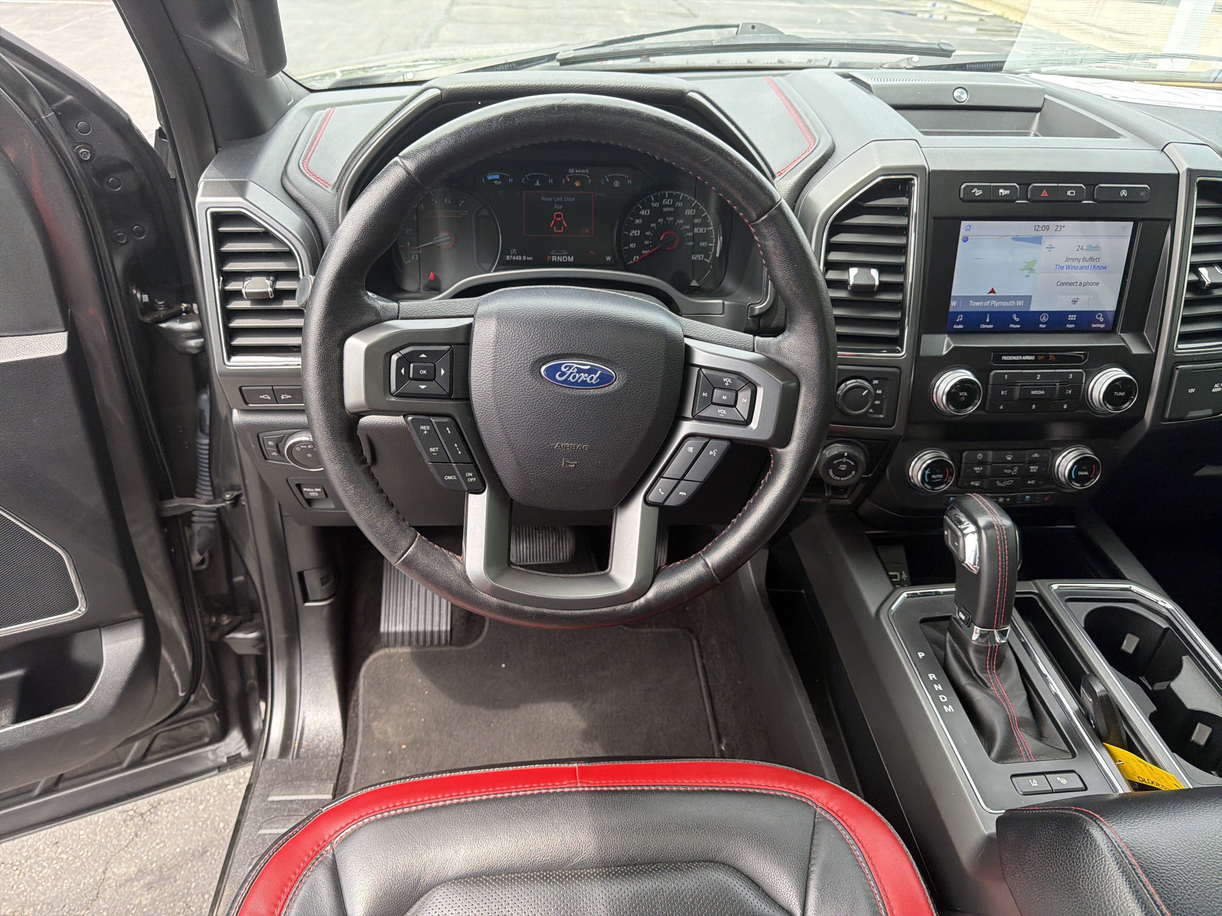 Certified 2019 Ford F150 Lariat w/ Equipment Group 502A Luxury AWD/4WD image 34