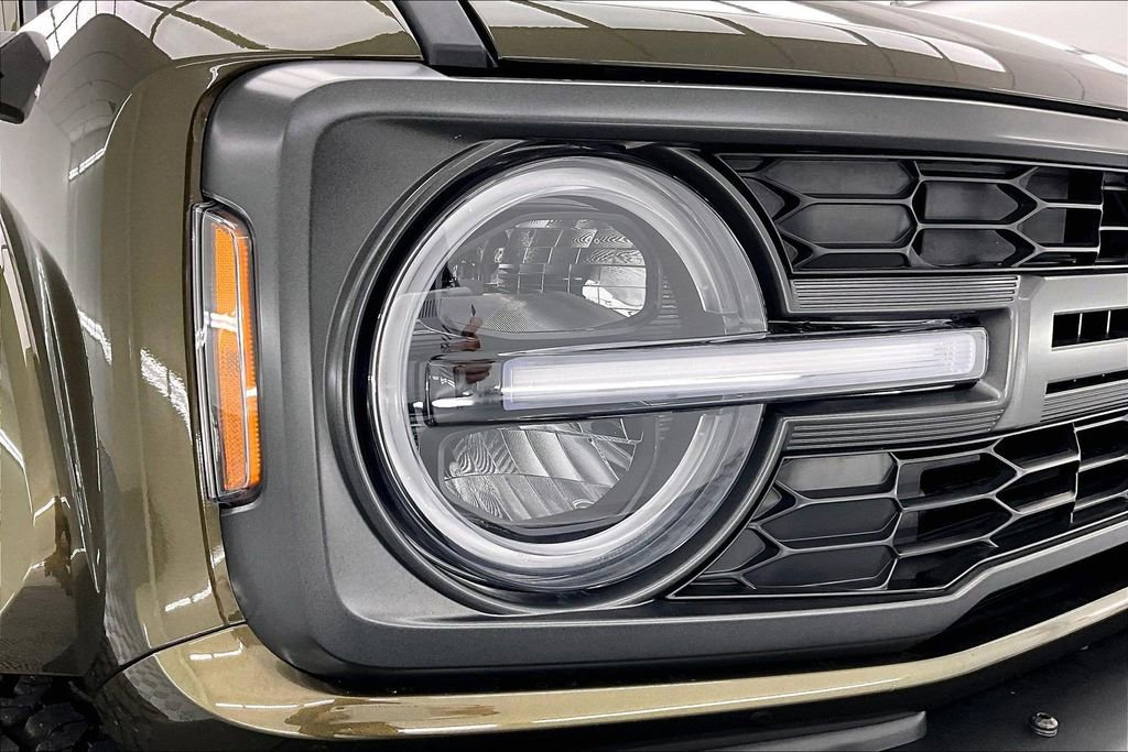 Certified 2025 Ford Bronco Raptor w/ Interior Carbon Fiber Pack AWD/4WD image 29