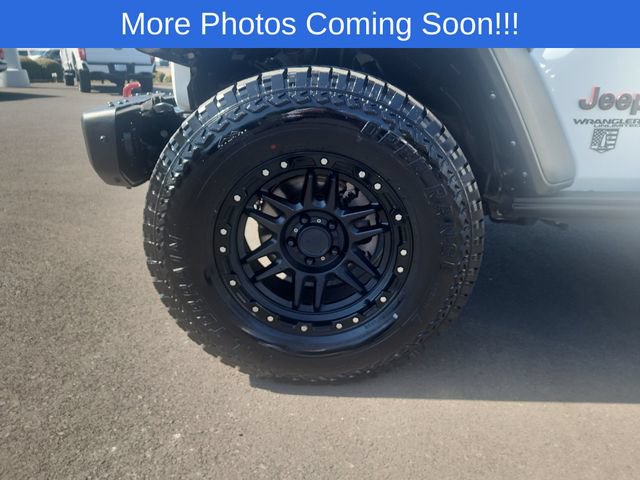 Used 2021 Jeep Wrangler Unlimited Rubicon w/ Dual Top Group AWD/4WD image 25